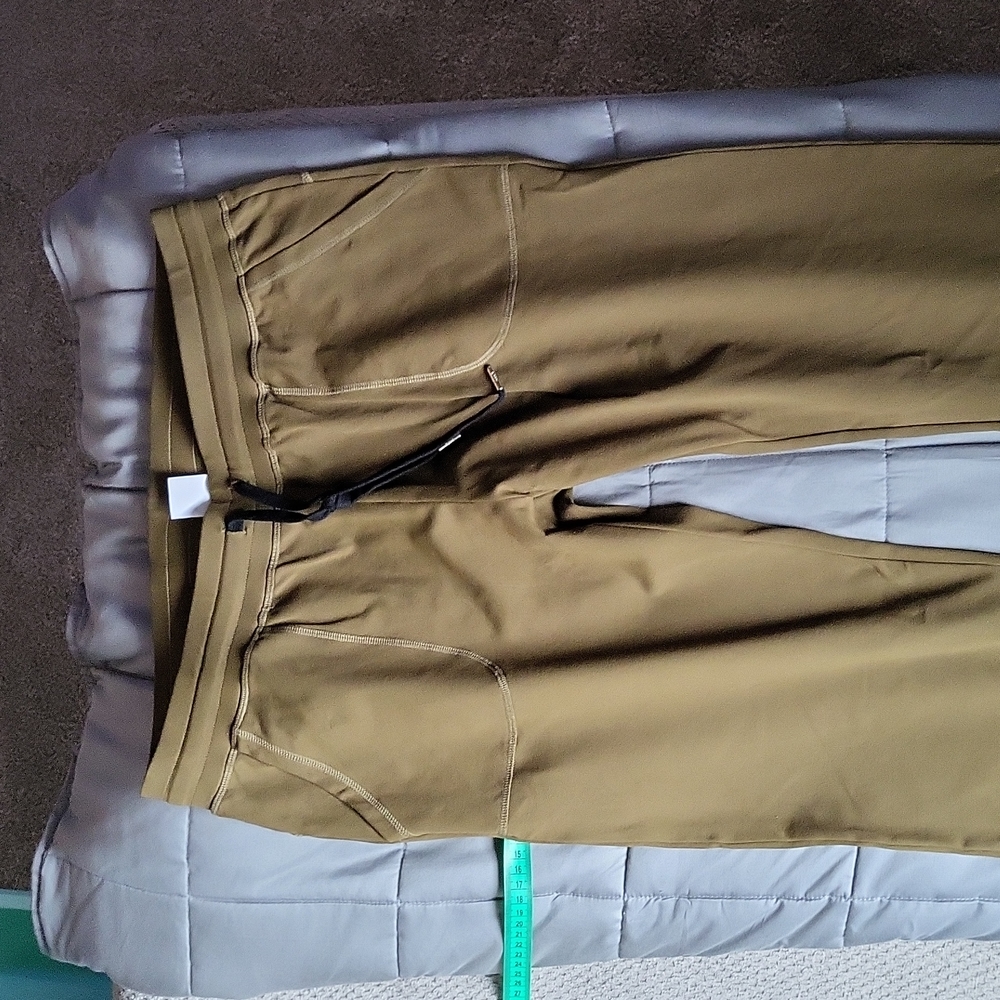 LN women's large Zyia olive green unwind joggers